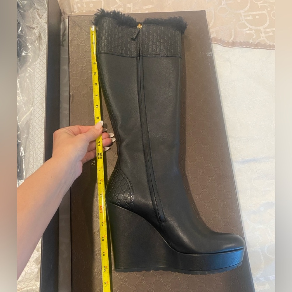 Gucci Black Wedge Boots with Fur Trim Sz 39.5 US 8.5 - Picture 12 of 16